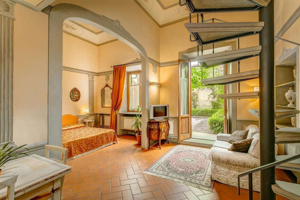 Firenze Suite Pensión 4*